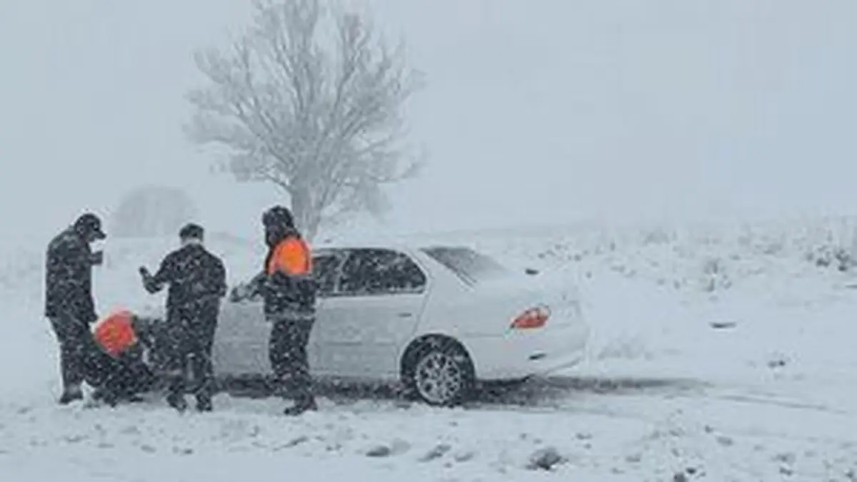 
آماده‌باش راهداری تهران برای هوای برفی
