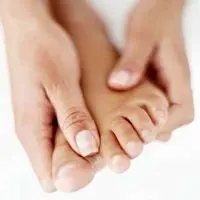 علت خواب رفتن دست و پاهایمان چیست؟