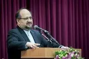 شریعتمداری: نگرانی بابت آسیب دیدن مصرف کنندگان از عدم درج قیمت کالا نداریم