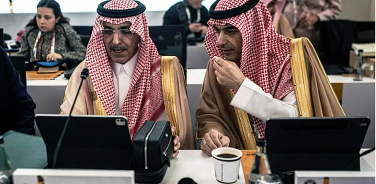 عربستان جبور به وام گرفتن شد