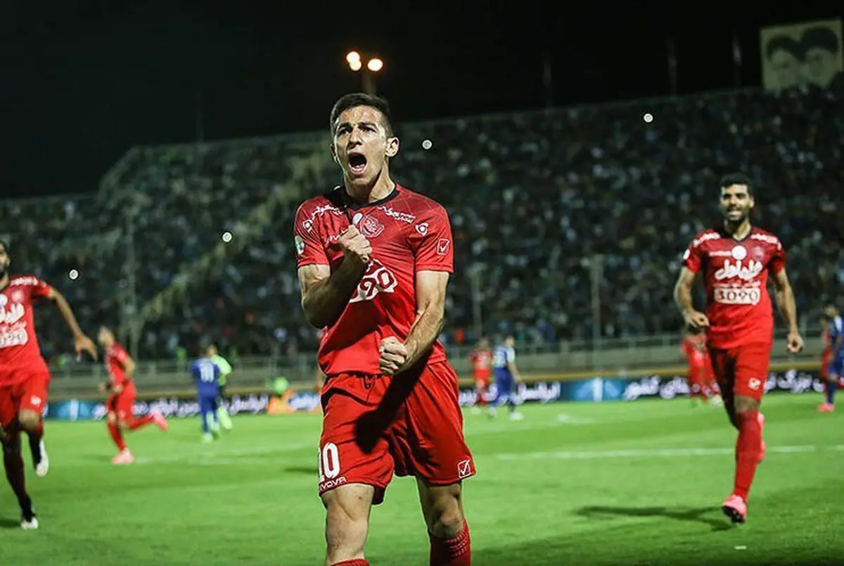 فرشاد احمد زاده در پرسپولیس ماندنی شد!
