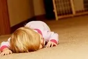 علائم تشنج در نوزادان و دلایل آن + فیلم
