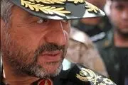 تصویری دیده نشده از فرمانده سپاه سوار بر موتور 