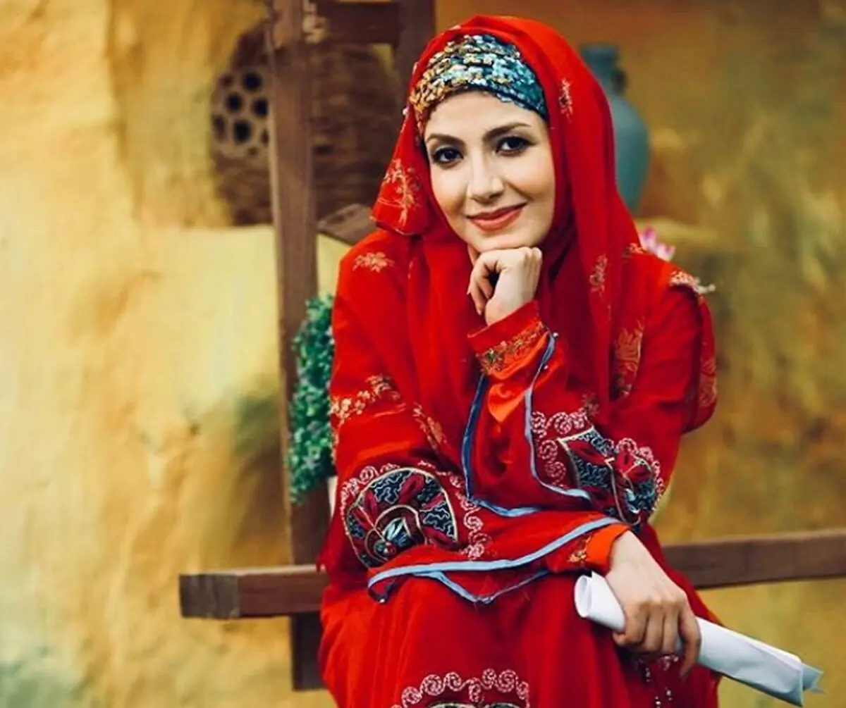 مراسم جشن تکلیف خانم مجری /عکس