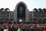 شب‌زنده‌داری مردم در کنار پیکر رهبر شهید ایران