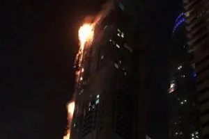 آتش گرفتن برج مسکونی ۸۶ طبقه دبی 