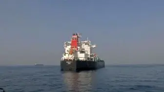 آسیب بدنه کشتی ایرانی در تنگه سنگاپور
