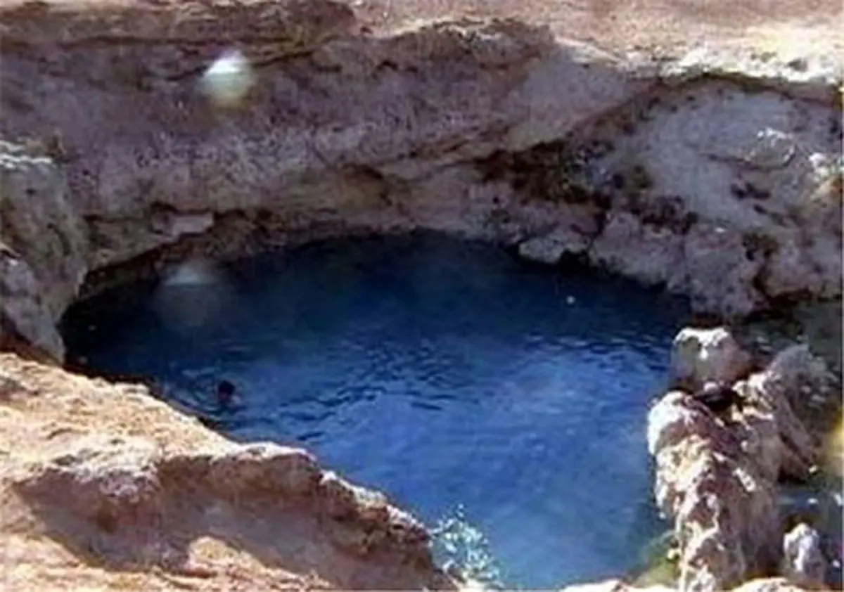 چشمه آب گرم دلفان نگینی درخشان دردل کوههای لرستان