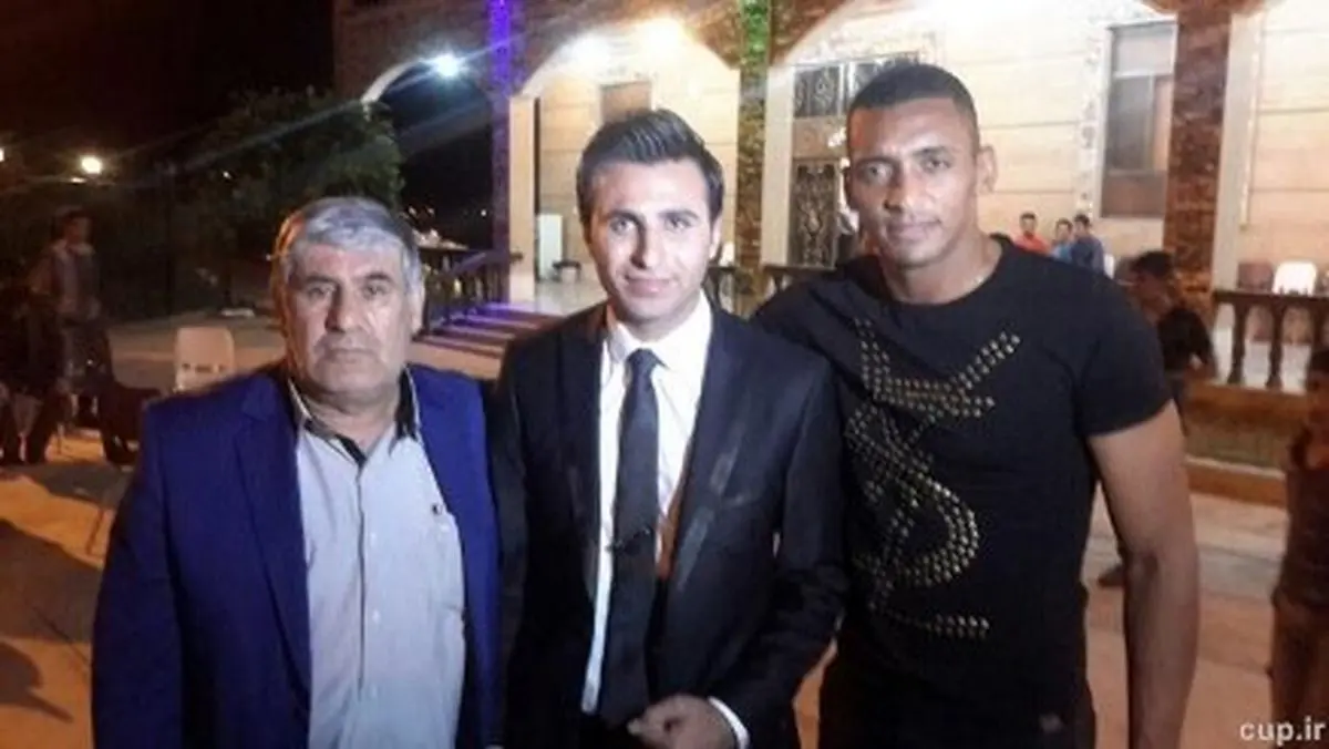 دروازه بان استقلالی ها دورشان زد!