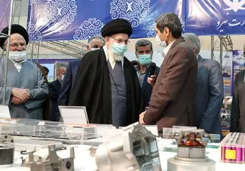 رهبر انقلاب صبح امروز از نمایشگاه توانمندی‌های صنعتی بازدید کردند/گزارش تصویری
