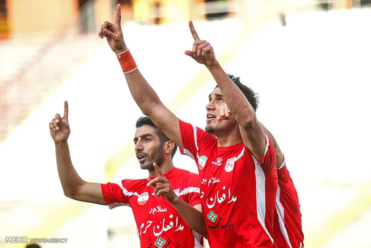 ما استقلال را می بریم تا هواداران سرخ را خوشحال کنیم