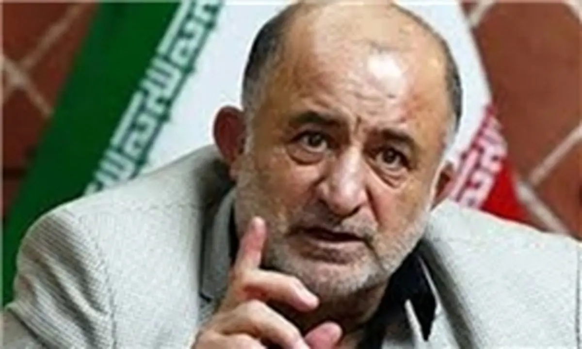قاضی پور:ما با سه چهار تا پیام تلگرام تکان نمیخوریم !اصلاً روی سخنم با بانوان ارومیه نبود!