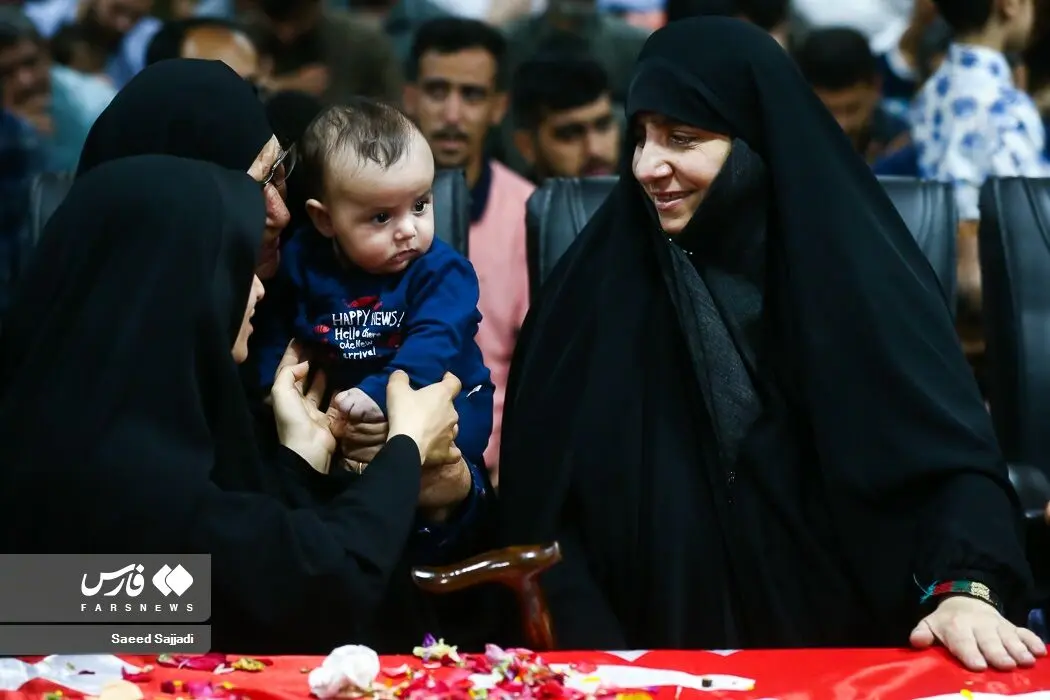 وداع با پیکر شهید مهدی اکبرپور روشن/گزارش تصویی