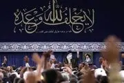 آیه نصب شده دیدار رهبر انقلاب با مردم سیستان و بلوچستان چه معنی داشت؟