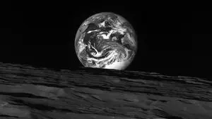 ثبت تصاویر دیدنی از زمین و ماه توسط مدارگرد کره جنوبی
