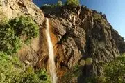 آبشاری زیبا در مریوان/ گزارش تصویری