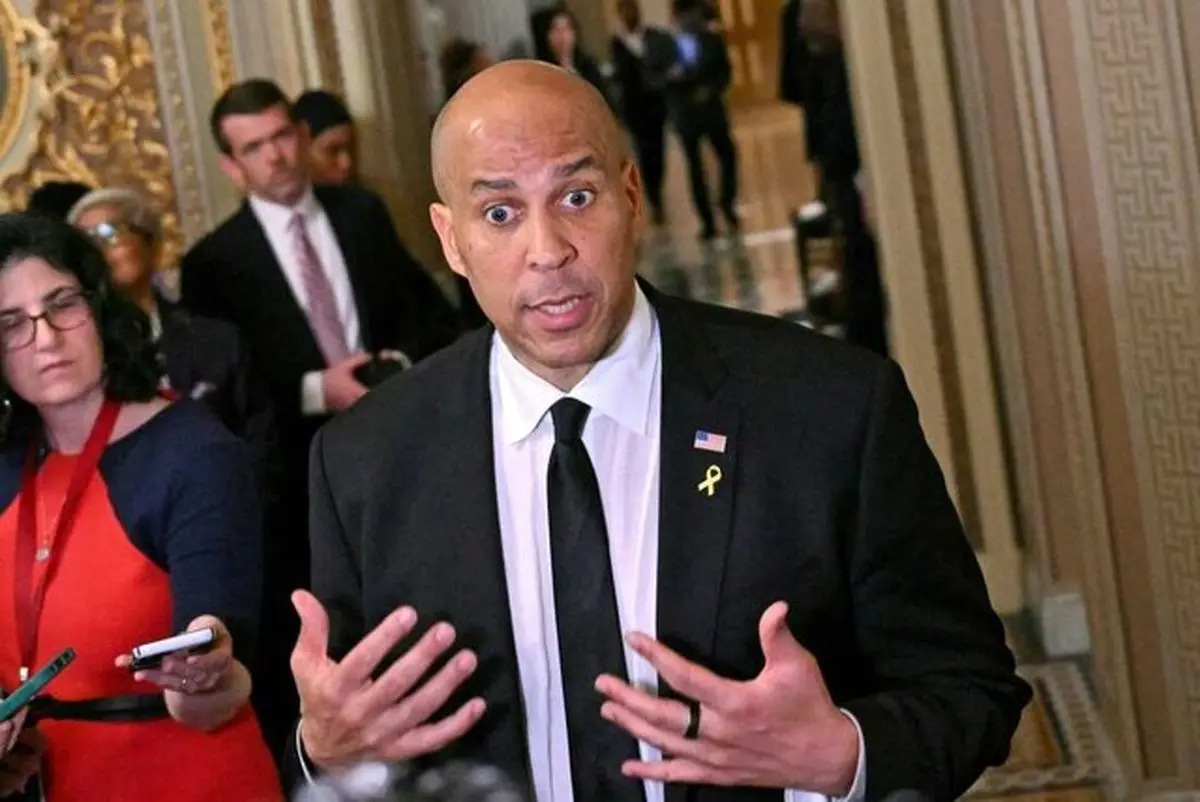 دموکرات‌ها اختیارات جنگی ترامپ را محدود می کنند