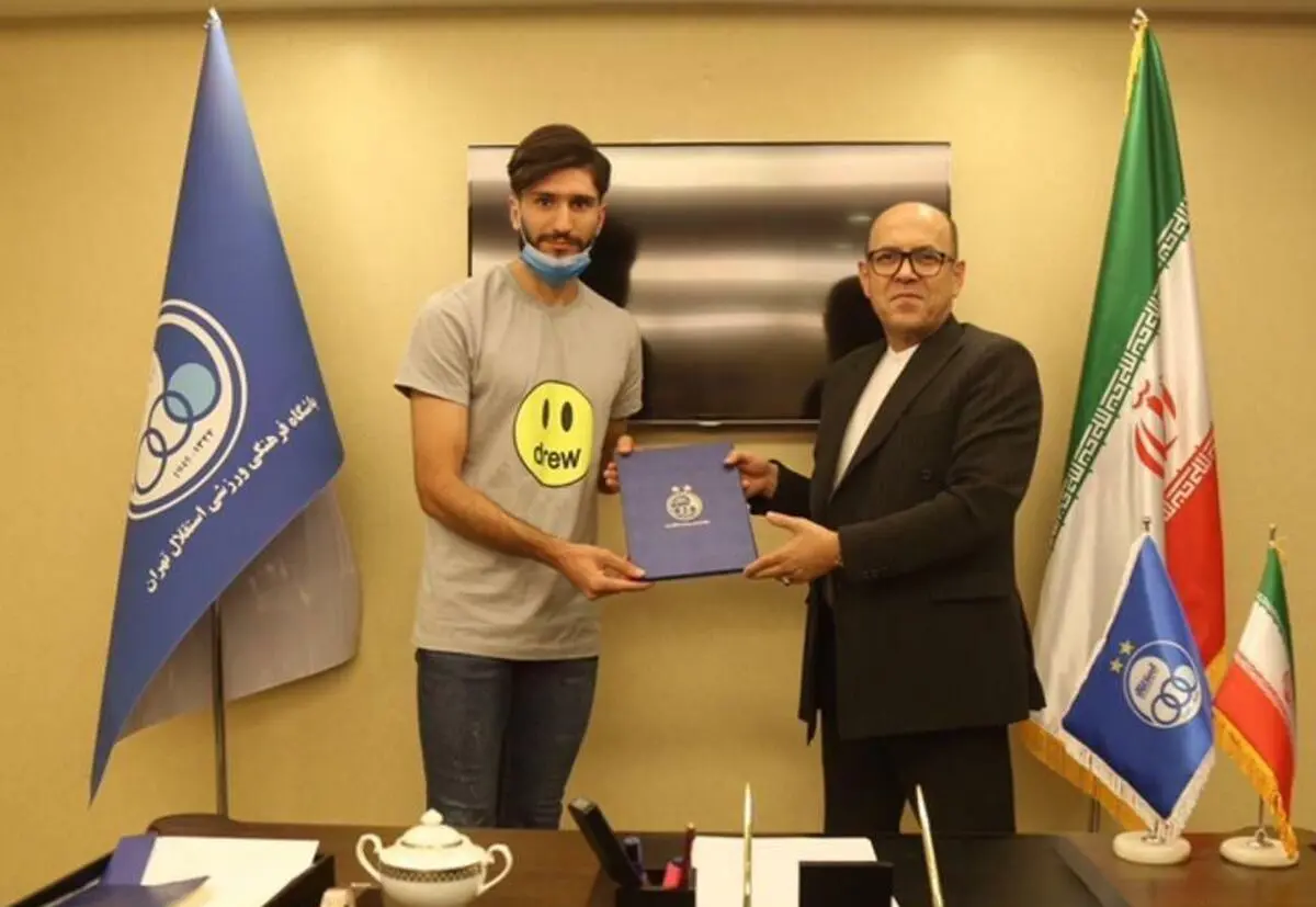 مدافع استقلال برای 3 فصل دیگر قراردادش را تمدید کرد