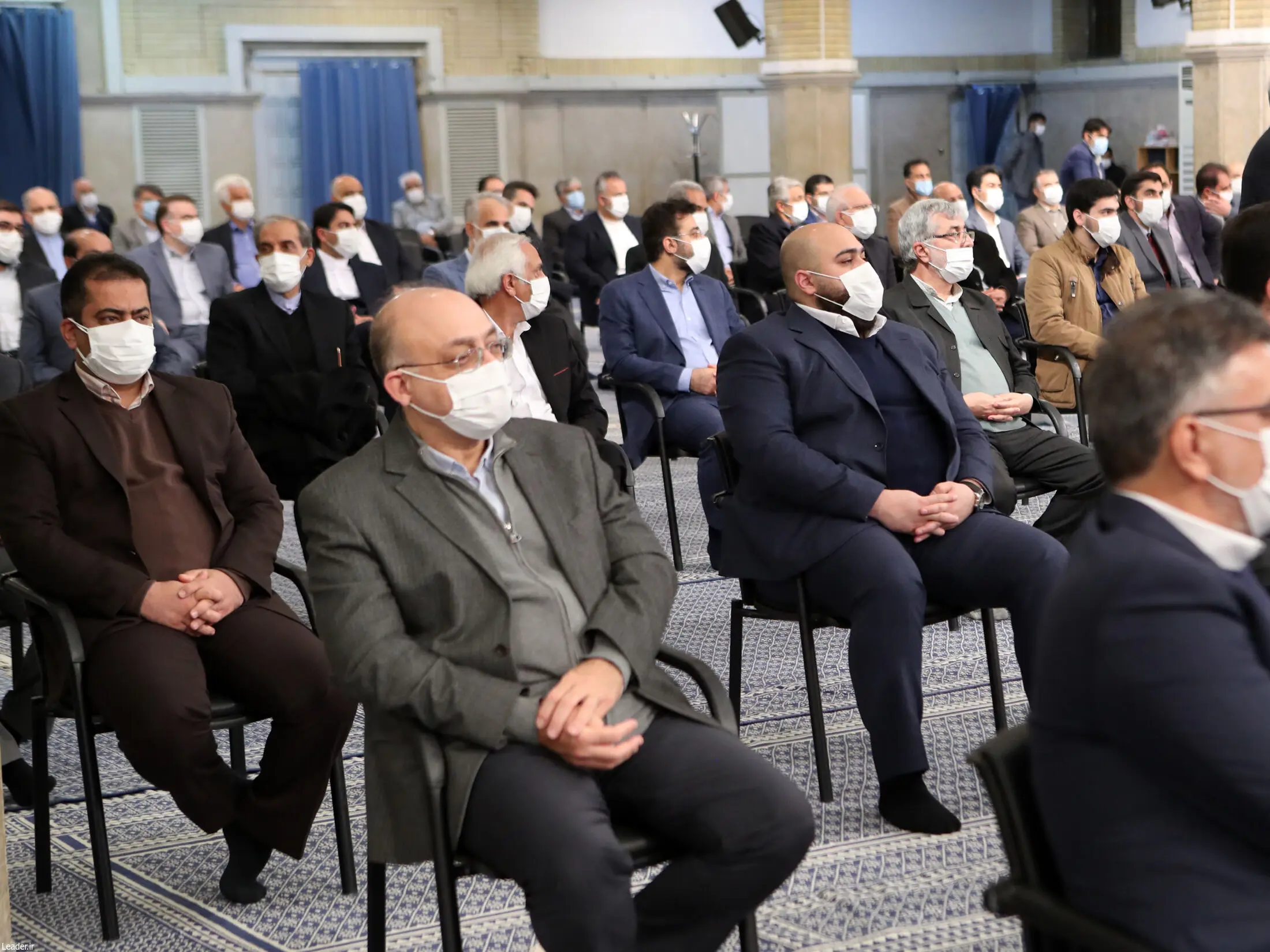 دیدار جمعی از تولیدکنندگان و فعالان صنعتی با رهبر معظم انقلاب/گزارش تصویری