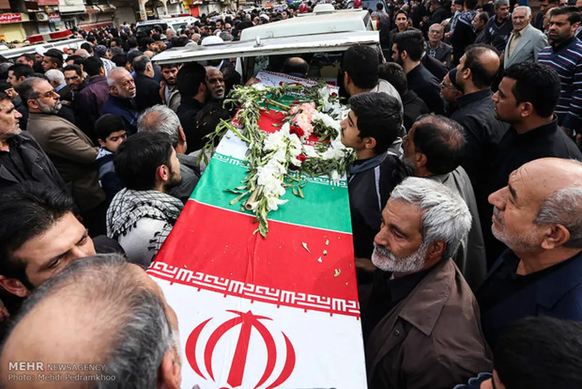  پیکر شهدای آتش نشان از دانشگاه تهران به سمت بهشت زهرا تشییع می شوند