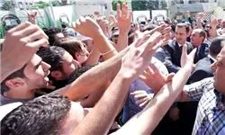 حضور بشار اسد در میان دانشجویان سوری در دمشق