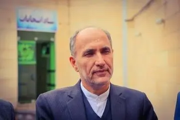 القای دوگانگی میان ارکان نظام، آب به آسیاب دشمن ریختن است