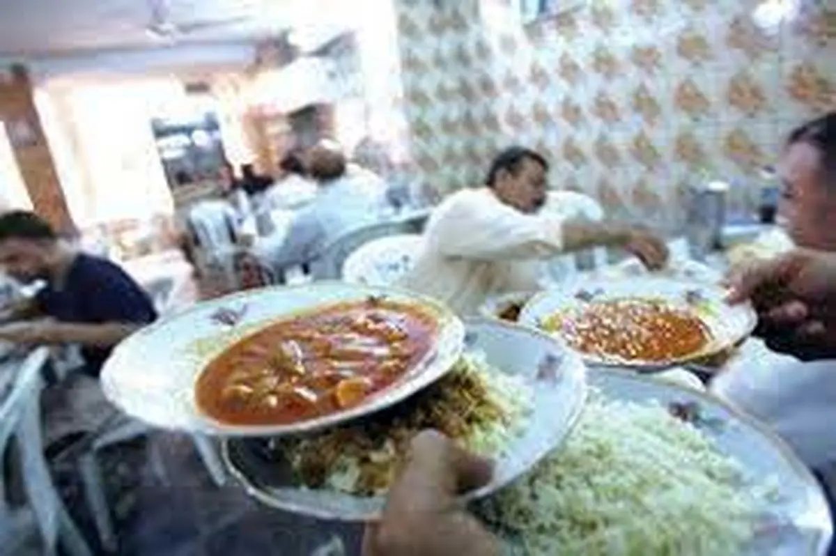 افزودن حق سرویس به قیمت نهایی در رستوران‌ها غیرقانونی است