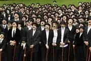 گردهمایی «ولگرد»ها در سالروز تولد یکی از بزرگان سینما/ عکس