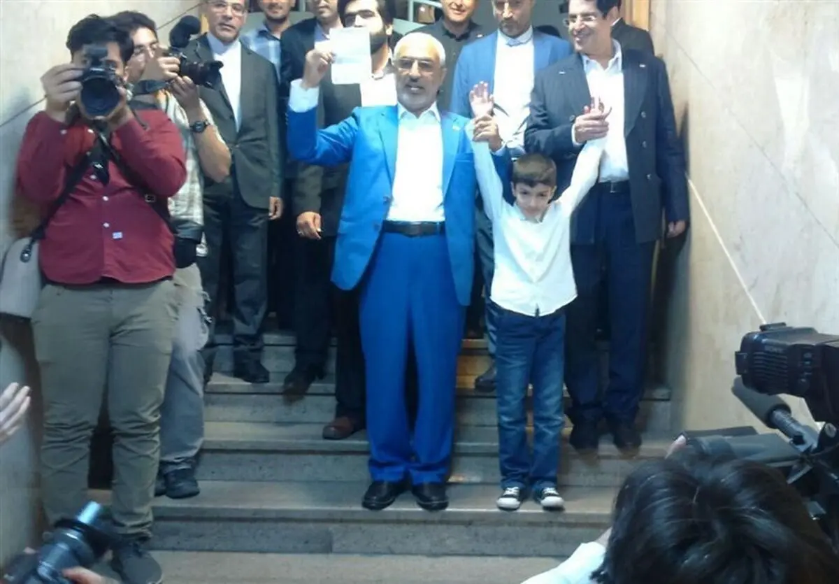 «زاهدی» داوطلب انتخابات ریاست‌جمهوری شد + عکس 