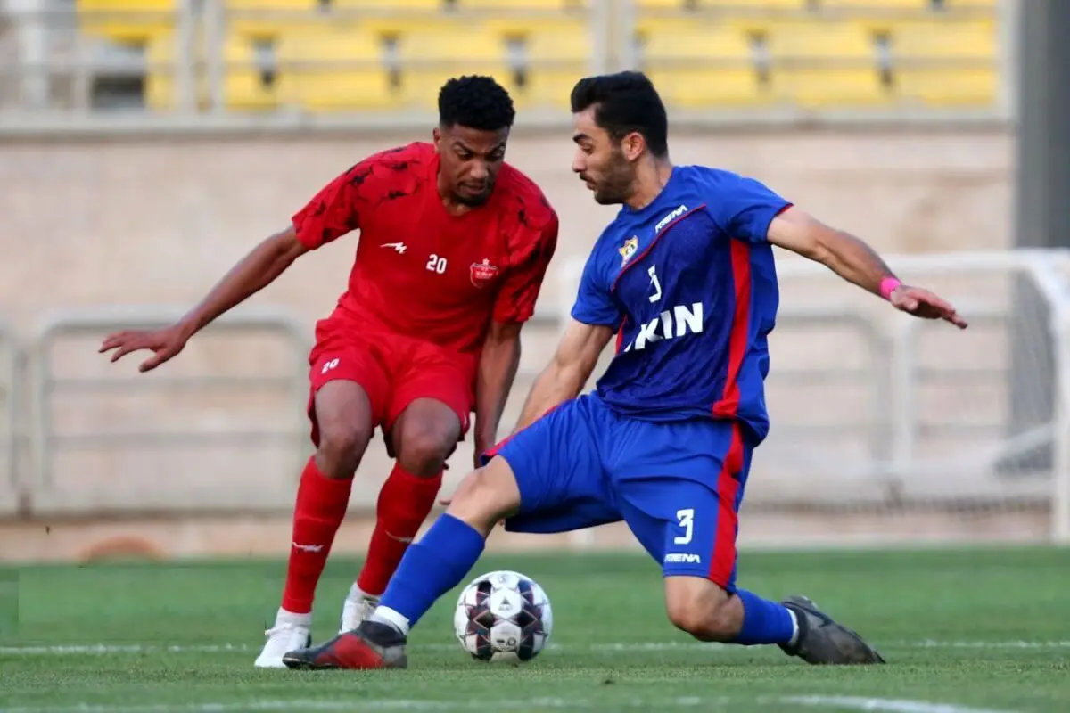 ایوب العملود پرسپولیس راهی مصر شد