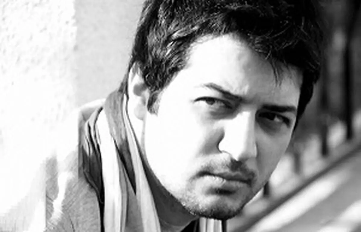 سلفی آسانسوری پندار اکبری/ عکس
