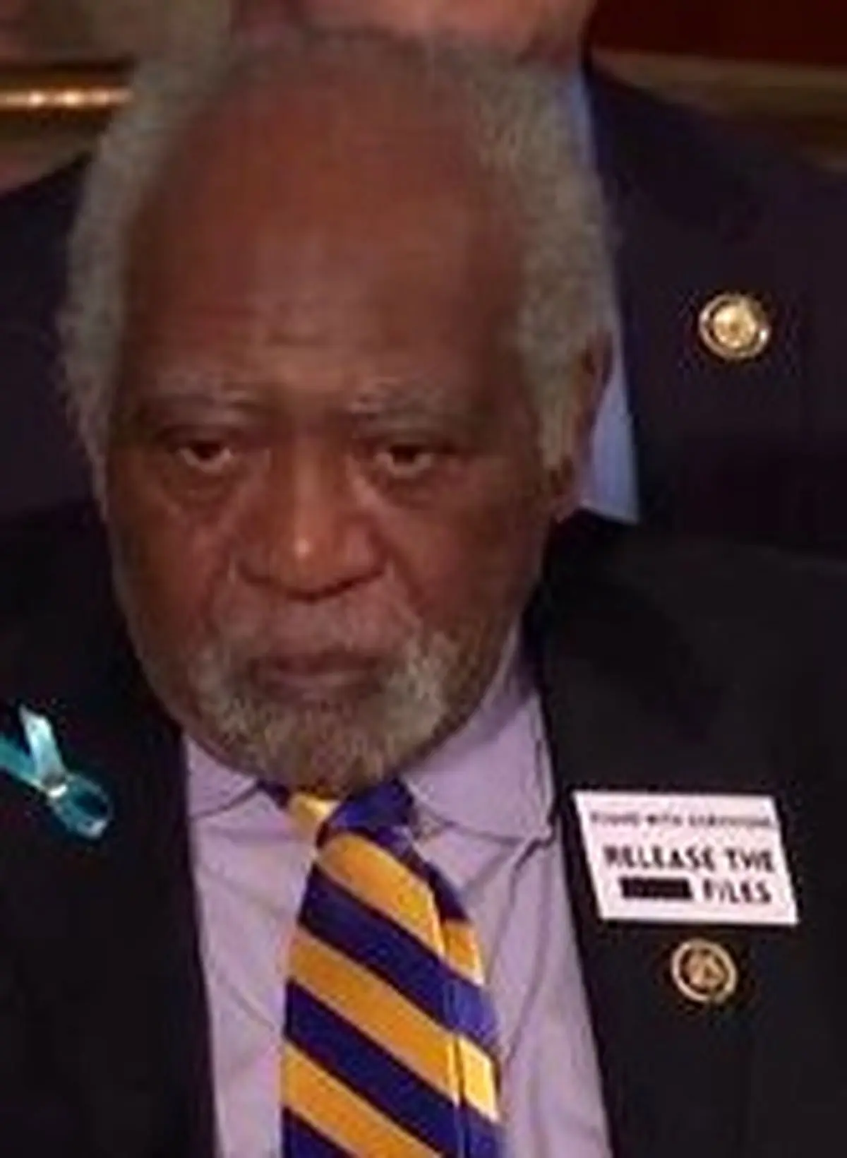 ماجرای نشان‌های روی سینه دموکرات‌ها هنگام سخنرانی ترامپ/فیلم