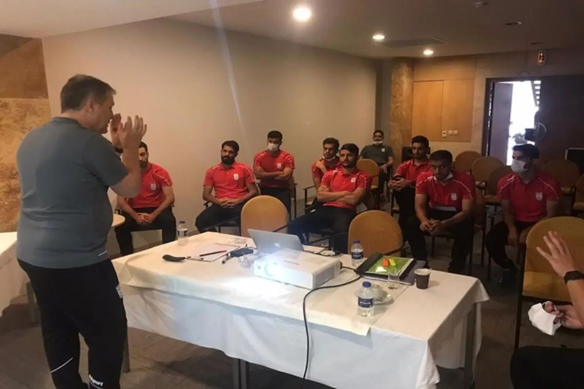 بازیکنان تیم ملی تست کرونا دادند