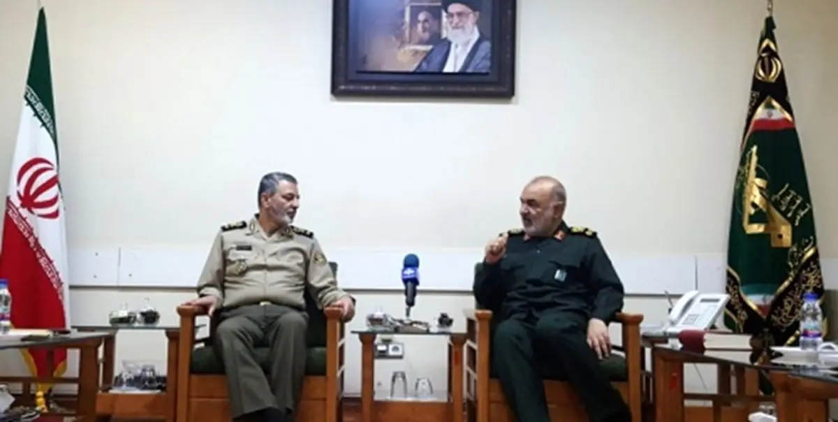 دیدار فرمانده کل ارتش با سرلشکر سلامی