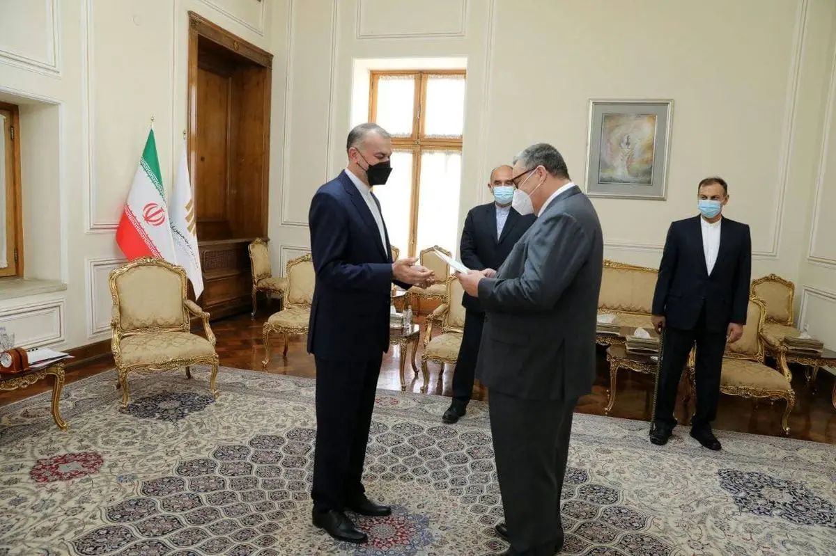 سفیر فنلاند استوارنامه خود را به امیرعبداللهیان تسلیم کرد