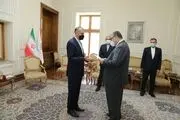 سفیر فنلاند استوارنامه خود را به امیرعبداللهیان تسلیم کرد