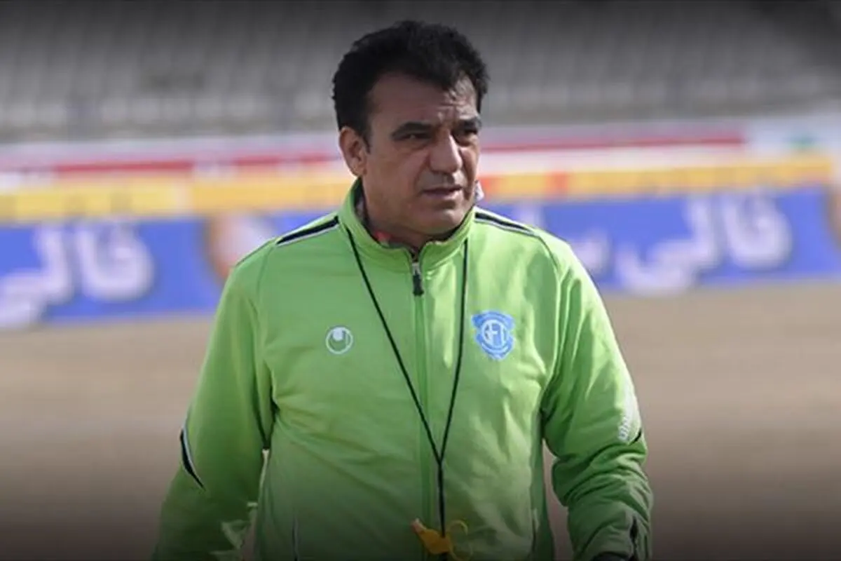 حیف است رحمتی، خسرو و پژمان پیر شوند
