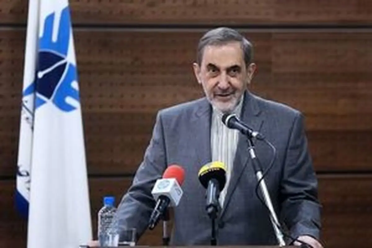 نکاتی که دانشجویان دانشگاه آزاد به ولایتی گفتند