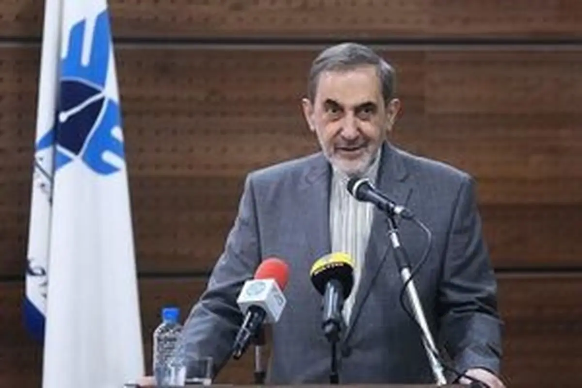 نکاتی که دانشجویان دانشگاه آزاد به ولایتی گفتند
