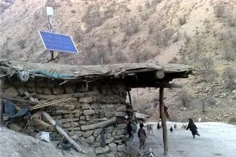 تأمین برق روستاها باانرژی خورشیدی؛ اینجا آفتاب شب‌ها هم می‌تابد