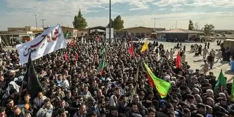 مرزهای ایران و عراق بازگشایی شد/ وزیر کشور: مردم یک روز صبر کنند 