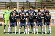استقلال عقاب را گلباران کرد