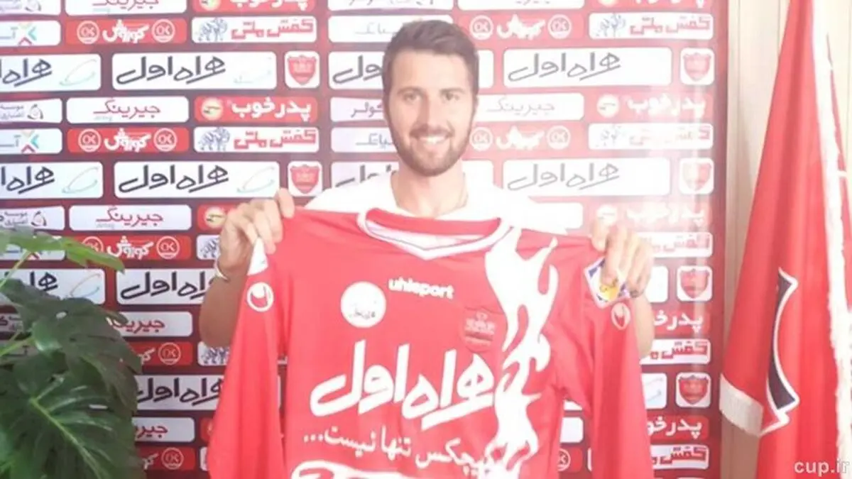 پرسپولیس نمی تواند مرا بیرون کند تا جا برای رضاییان باز شود!