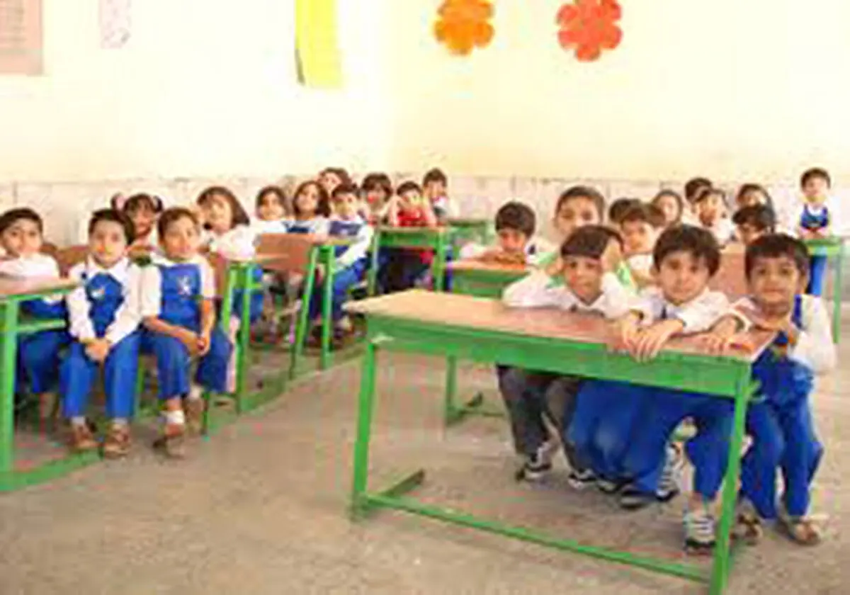 
تحصیل ۱۱ هزار دانش آموز در مدارس شهرستان نیمروز

