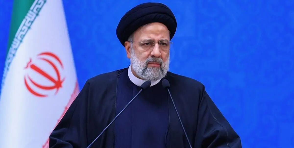 ازدحام یزدی‌ها ماشین رئیس‌جمهور را متوقف کرد+فیلم
