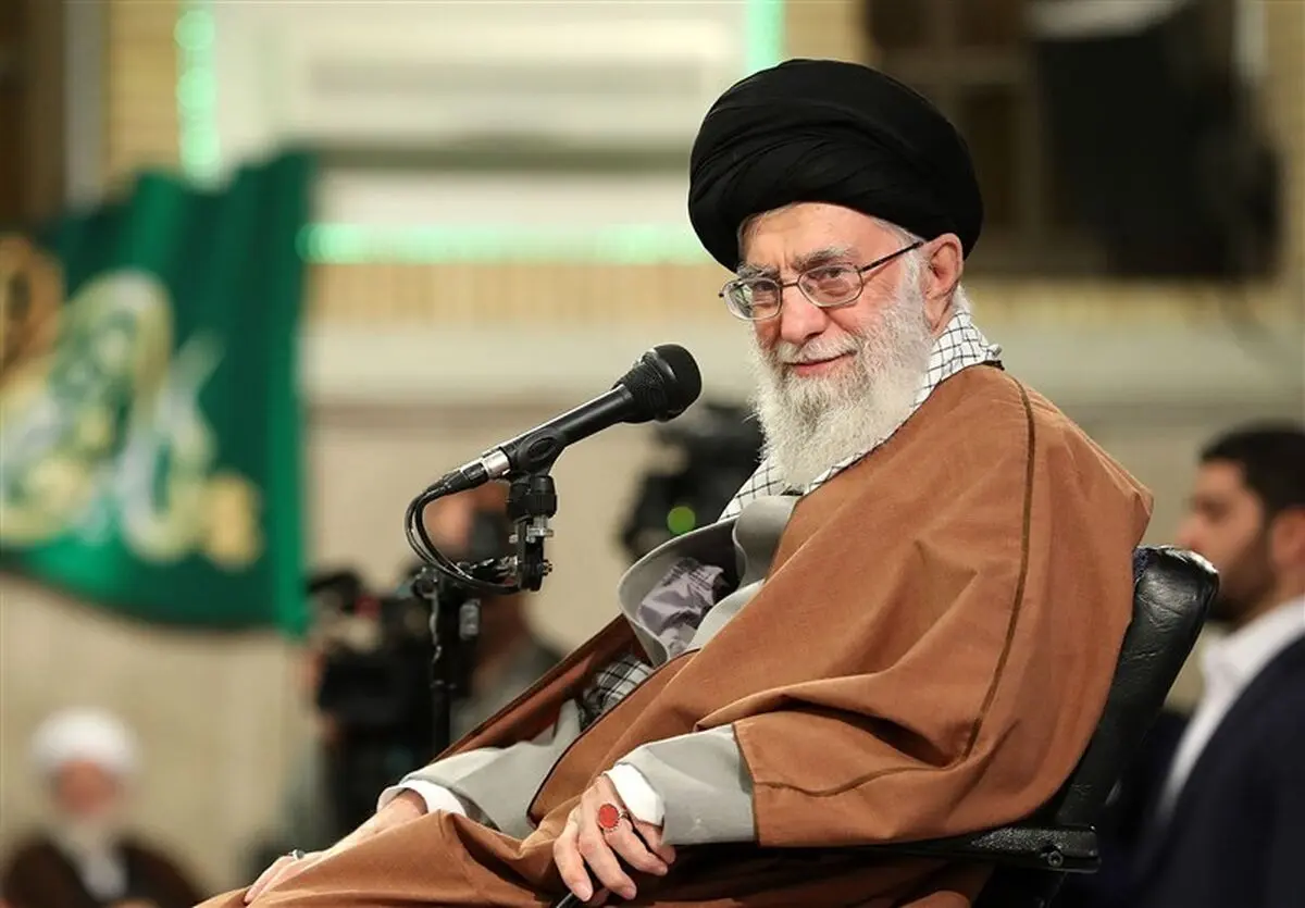 جمعی از کارگران کشور با رهبر معظّم انقلاب دیدار می‌کنند