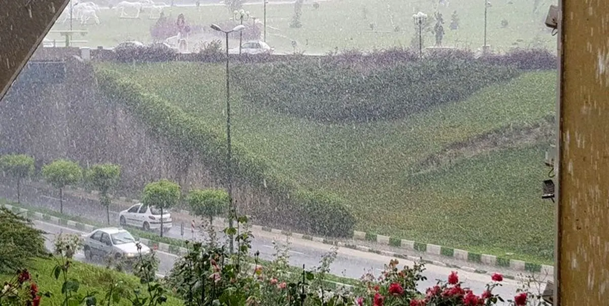 بارش برف و باران در برخی از محورهای استانهای تهران و مازندران