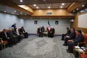 هدف اسرائیل و آمریکا ضربه زدن به ایران و فلسطین است