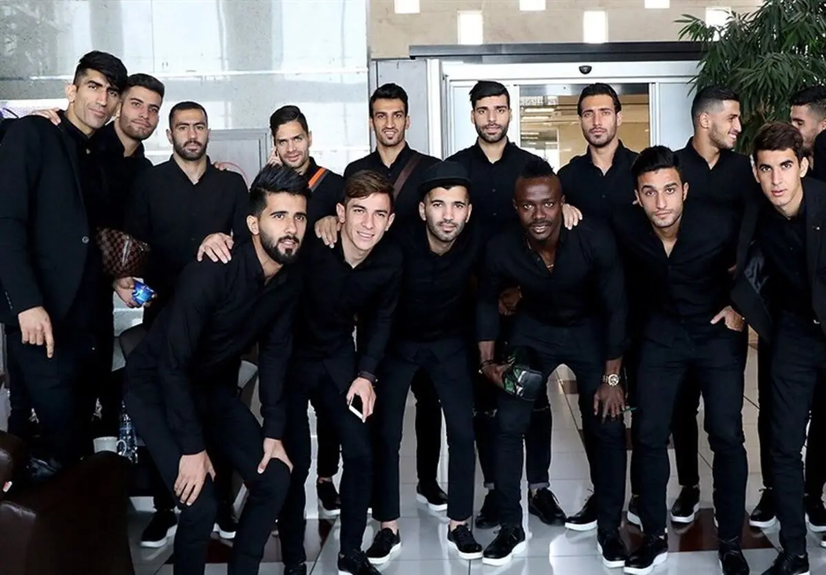 حضور بازیکنان پرسپولیس در باشگاه ایرانیان