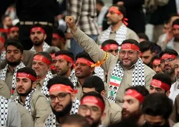 دیدار بسیجیان با رهبر انقلاب